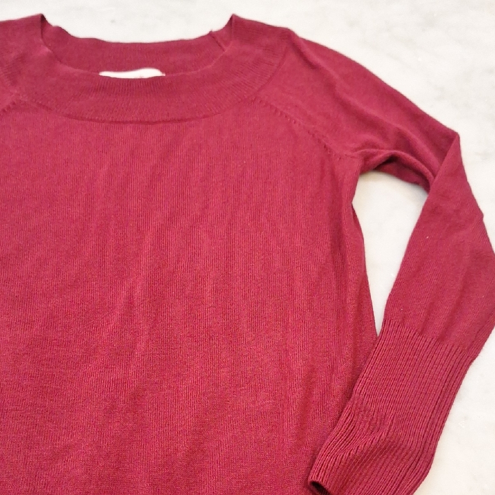 LOFT Berry Wine Crew‎ Neck Sweater Fitted Cuff Sz S Holiday Winter Lightweight